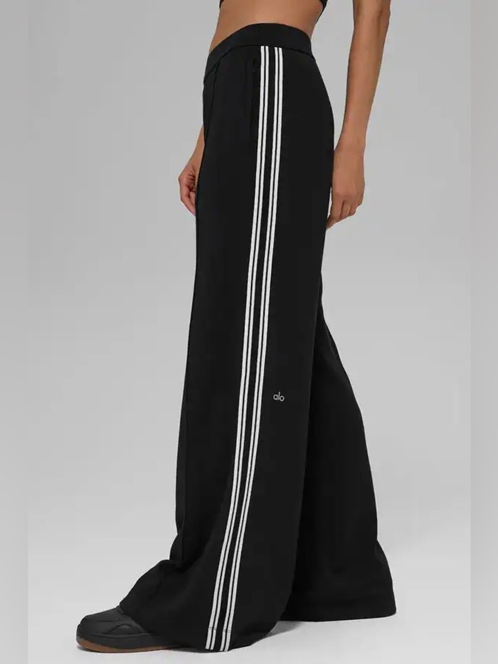 ALO Yoga The Track Star Wide Leg Pant size small